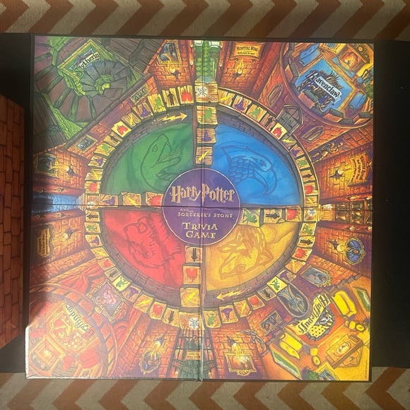 MATTEL Harry Potter Trivia Board Game 2-6 Players or Teams - Picture 6 of 7